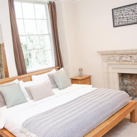 Garden Flat In Period Property Centrally Located Бат Экстерьер фото